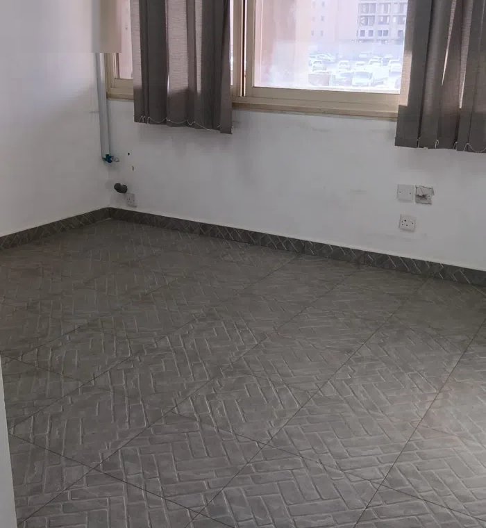 للايجار محل ميزانين 45 متر حولي نشاط زهور ونباتات موقع مميز ويوجد بارنكج سيارات