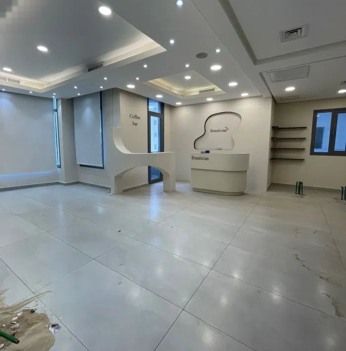 للايجار دور 150 متر يصلح صالون نسائى فى الشعب البحرى بسعر مميز