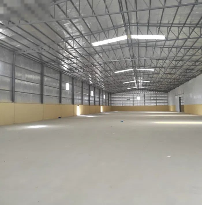 لايجار مخاذن وقسائم صناعية وسراديب وارض فضاء وسكن عمال للشركات والمؤسسات الحكومية التواصل وتس اب