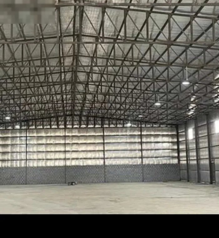 لايجار مخاذن وقسائم صناعية وسراديب وارض فضاء وسكن عمال للشركات والمؤسسات الحكومية التواصل وتس اب