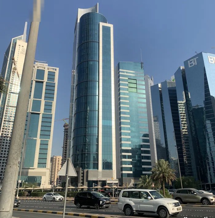 ادوار تجارية. للإيجار تصلح لكافة التراخيص للتجار ية  بشرق وحولي والفروانية. مساحات ممتازة واسعار