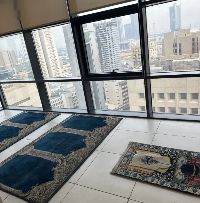 مكتب تجاري للبيع مع رقم الي