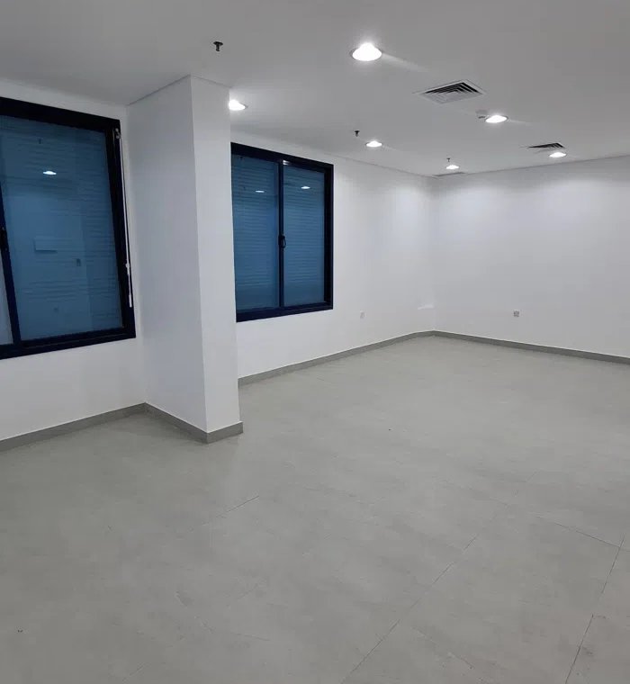 مكاتب للايجار في الفروانيـــة مع 3 شهــــــــــور مجانــــــــــــاً