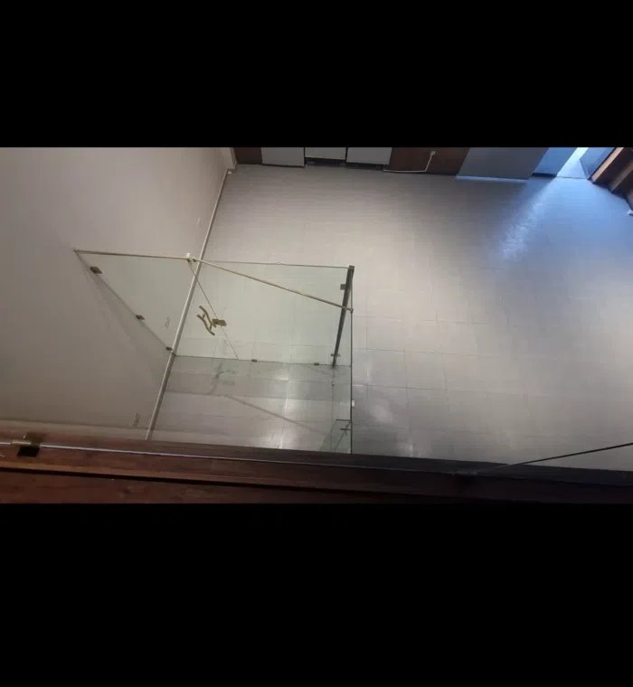 محل راقي للبيع بالمهبولة مساحتة 130 متر موقع مميز