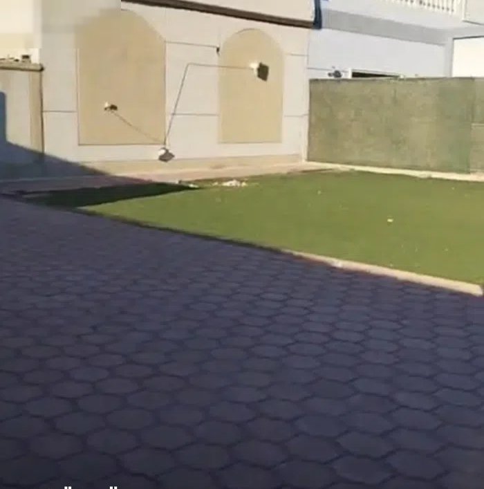 800 m2 More than 6 bedrooms Townhouse for Rent in Kuwait City Jaber Al Ahmed