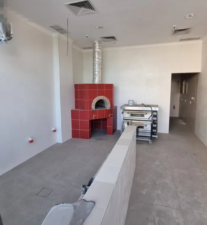 للايجار بابو الحصاني محل مساحتة 50 متر  موقع مميز  For rent in Abu Al-Hassani, a shop with an area o