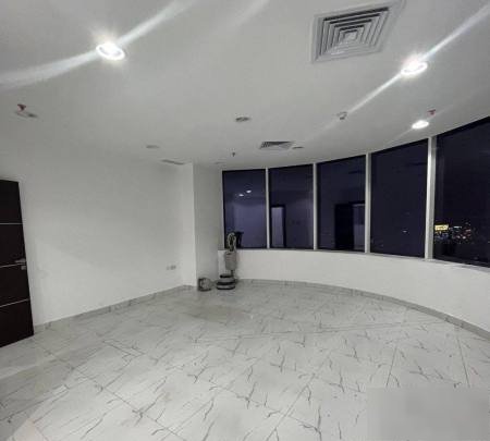 Floor in Farwaniyah