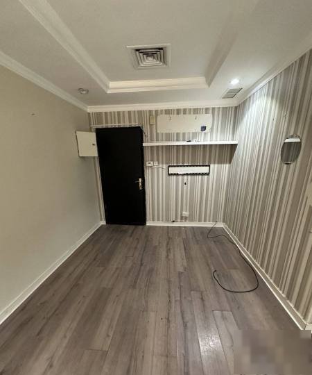 room hall bathroom kitchen big space