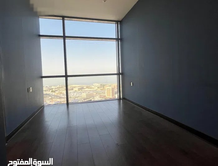 مكتب تجاري مع فترة سماح للإيجار في القبلة