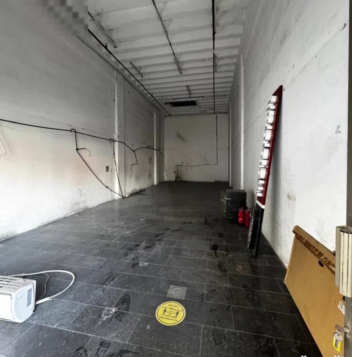 للايجار محلات في الشويخ شارع كندادراي من غير خلو نشاطات مختلفه