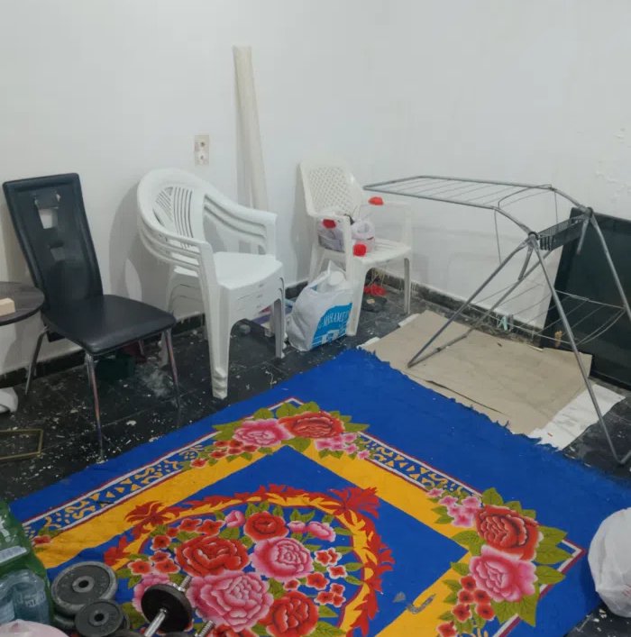 very big room for rent only 100 kd