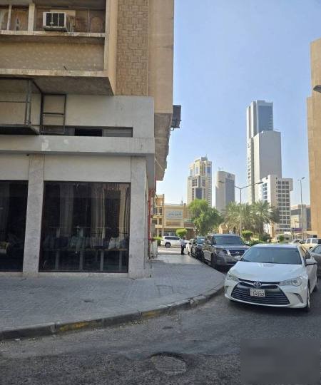 For rent shop Badrwaza Abdul Razzaq