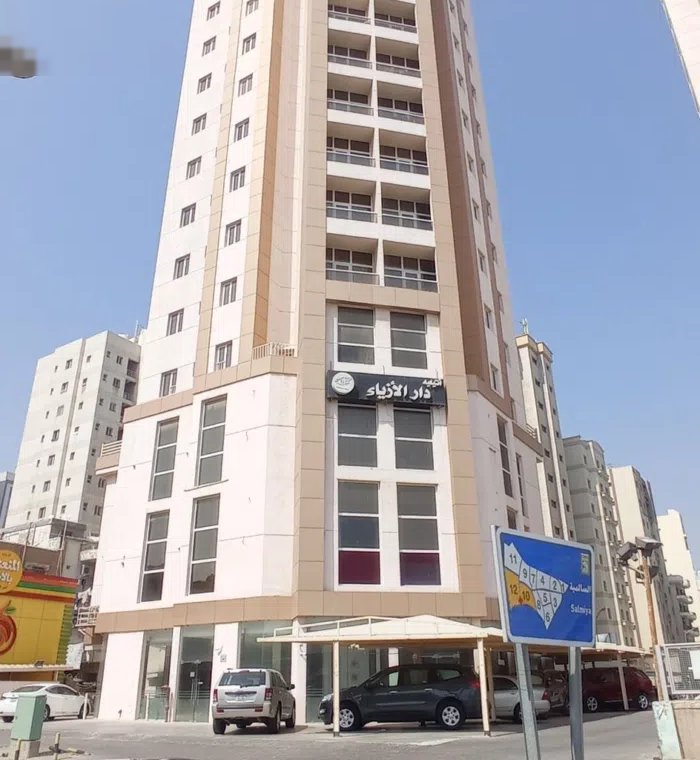 شقة مميزة للايجار غرفتين وصالة وحمامين وغرفة خامة بالسالمة ق 10