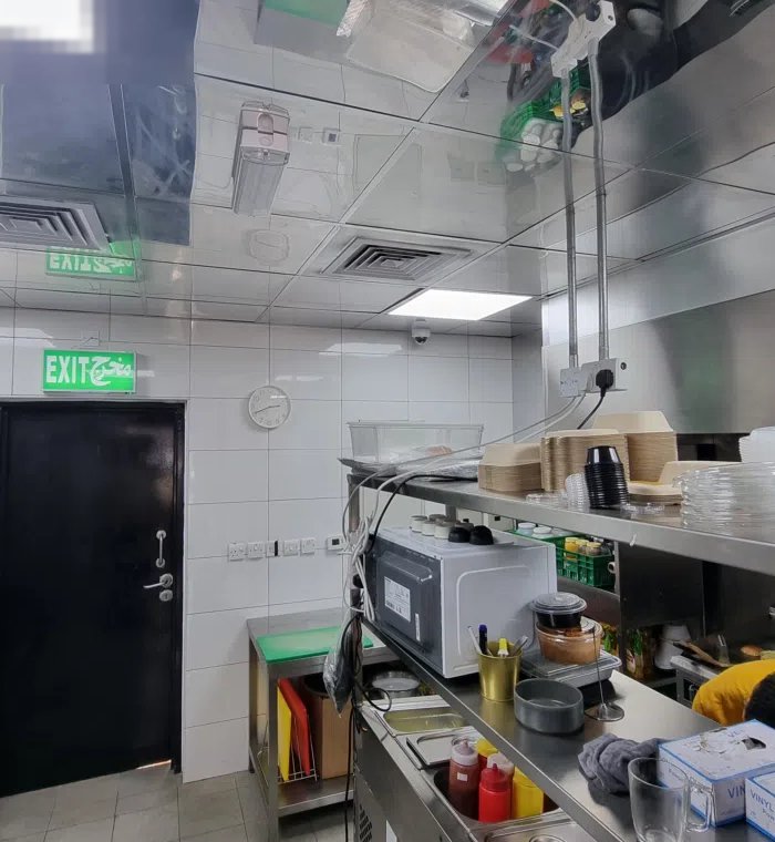 للايجار مطابخ مركزية بأسواق القرين تبدأ المساحات من 20 متر مربع بمواقع مميزة الي مساحات تصل إلي 500