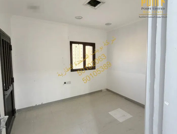 مكتب للإيجار بالسالمية 177 م2 الدور الخامس داخل مجمع تجاري Office for Rent in Salmiya – 177  m,