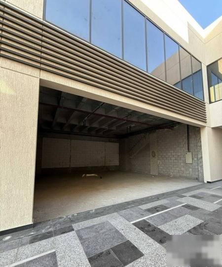 Shop in Shuwaikh port