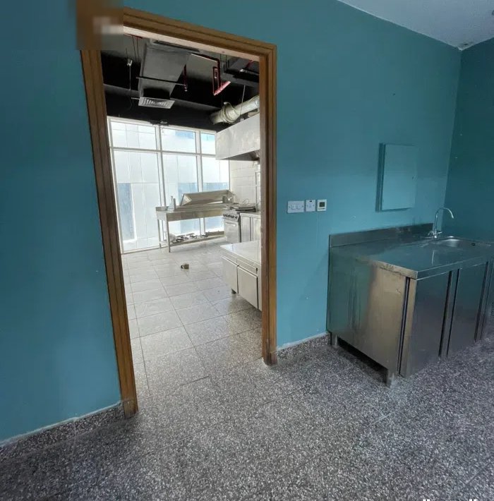 للايجار مطبخ مركزى فى المرقاب متشطب ونظيف 25 متر