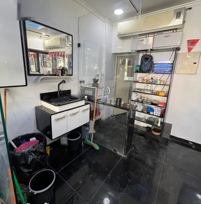 صالون رجالي للبيع او الضمان