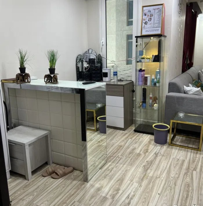 صالون نسائى للبيع