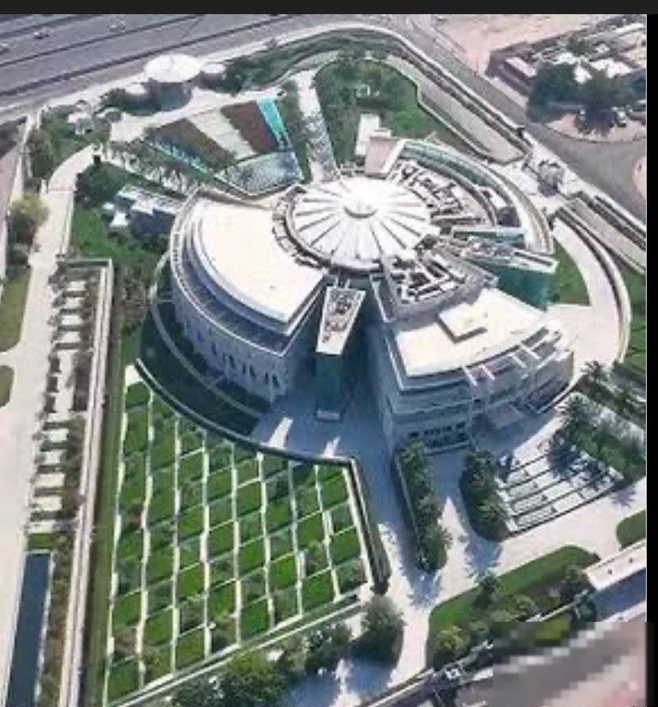 Wanted house in area Salmiya Q 12 which was its site and payment cash,