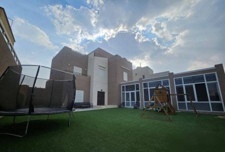 Chalet in Shalehat Al-Khairan