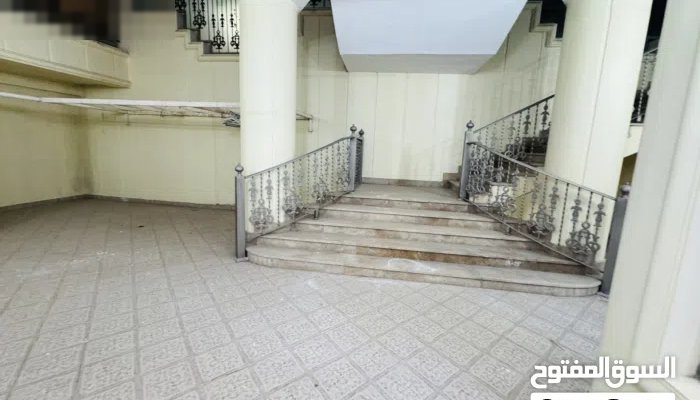 350 m2 More than 6 bedrooms Villa for Rent in Al Ahmadi Mangaf