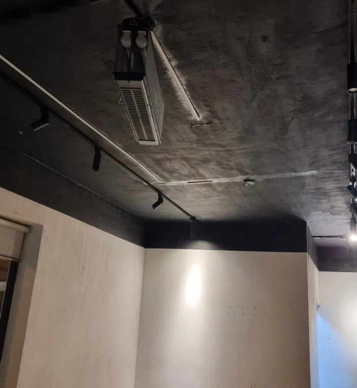 للايجار محل بالسالمية بموقع مميز مساحة 40 متر يصلح لمعظم النشاطات التجارية المختلفة