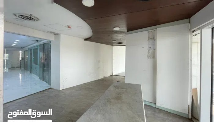 للايجار  محل يصلح مطبخ مركزى  فى المرقاب دور ميزانين مساحة 44 متر يصلح مطبخ مركزى او مطعم توصيل