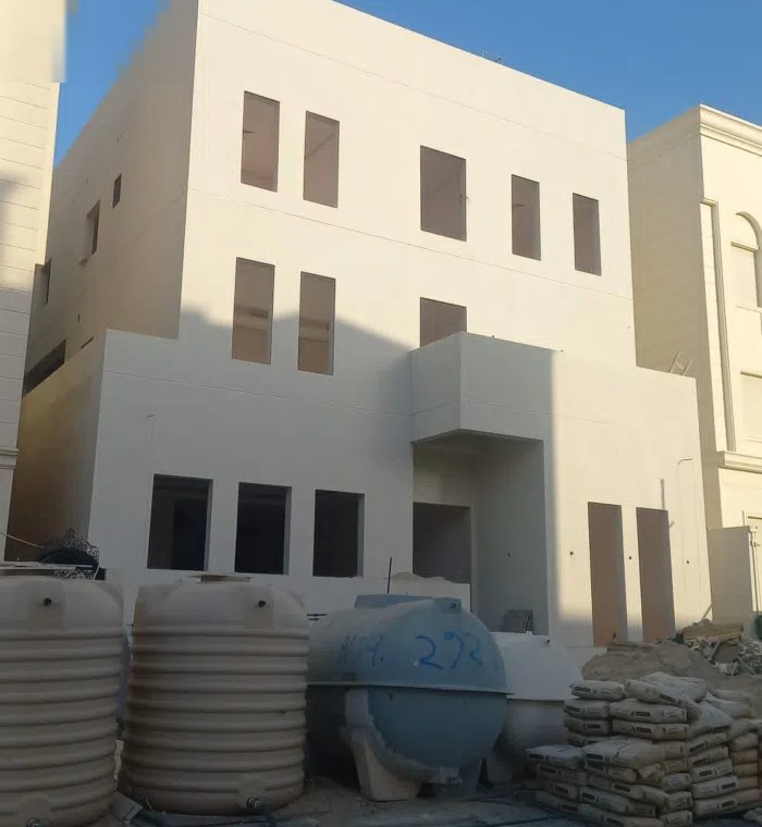 1350 m2 More than 6 bedrooms Townhouse for Sale in Al Jahra Matla'