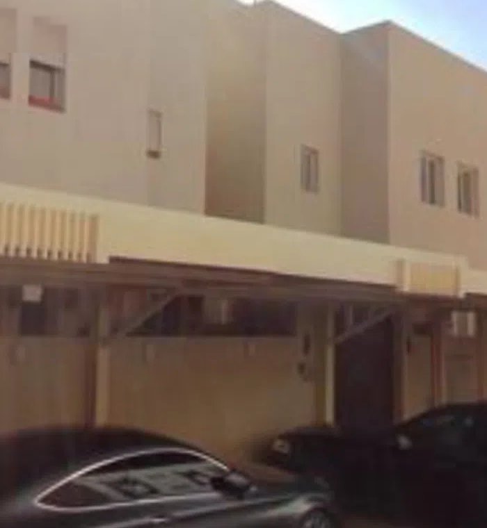 800 m2 More than 6 bedrooms Villa for Sale in Mubarak Al-Kabeer Abu Hasaniya