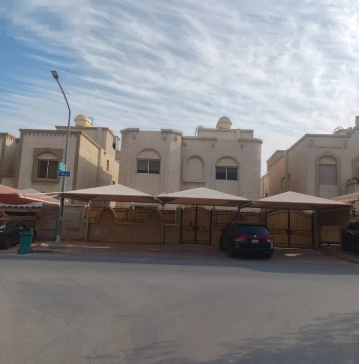 400 m2 More than 6 bedrooms Villa for Rent in Al Ahmadi Eqaila