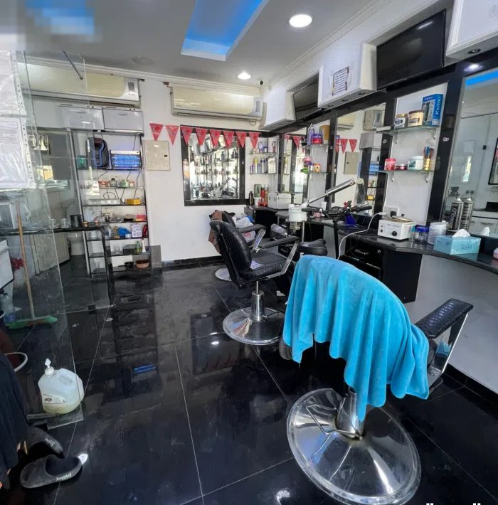 صالون رجالي للبيع او الضمان