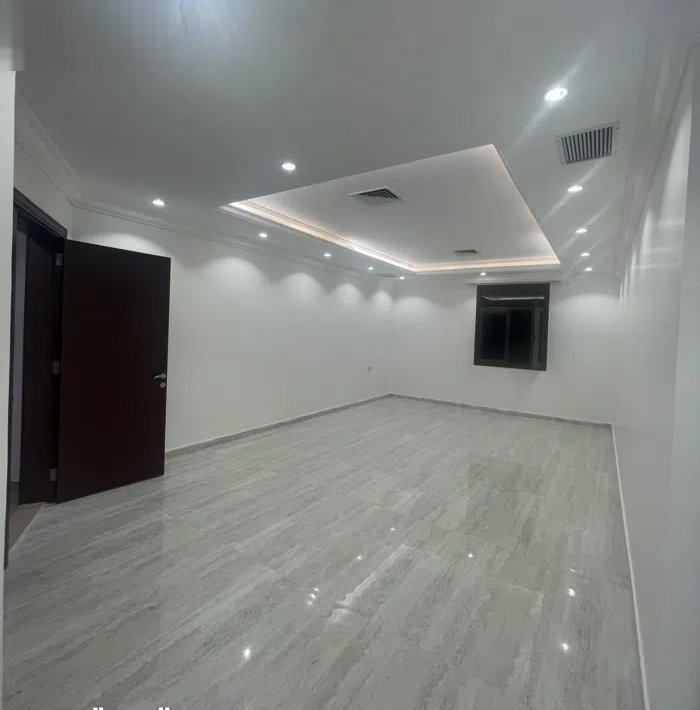 200 m2 3 Bedrooms Apartments for Rent in Al Ahmadi Eqaila