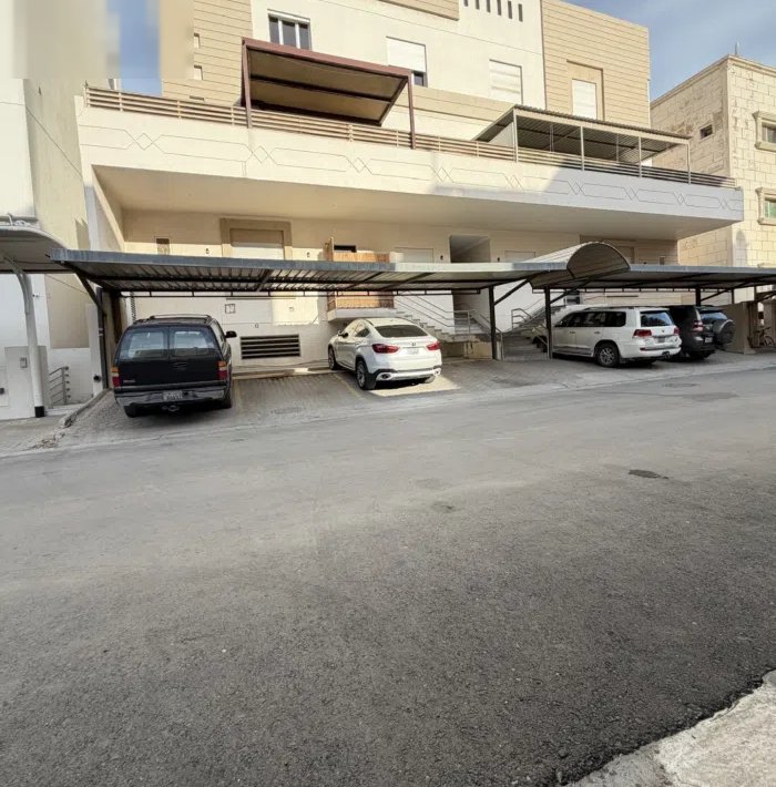 400 m2 3 Bedrooms Apartments for Rent in Hawally Salwa