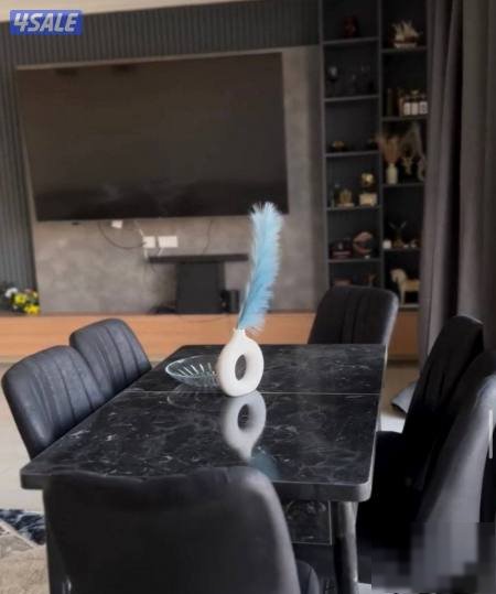 Component three rooms sleep one master rooms