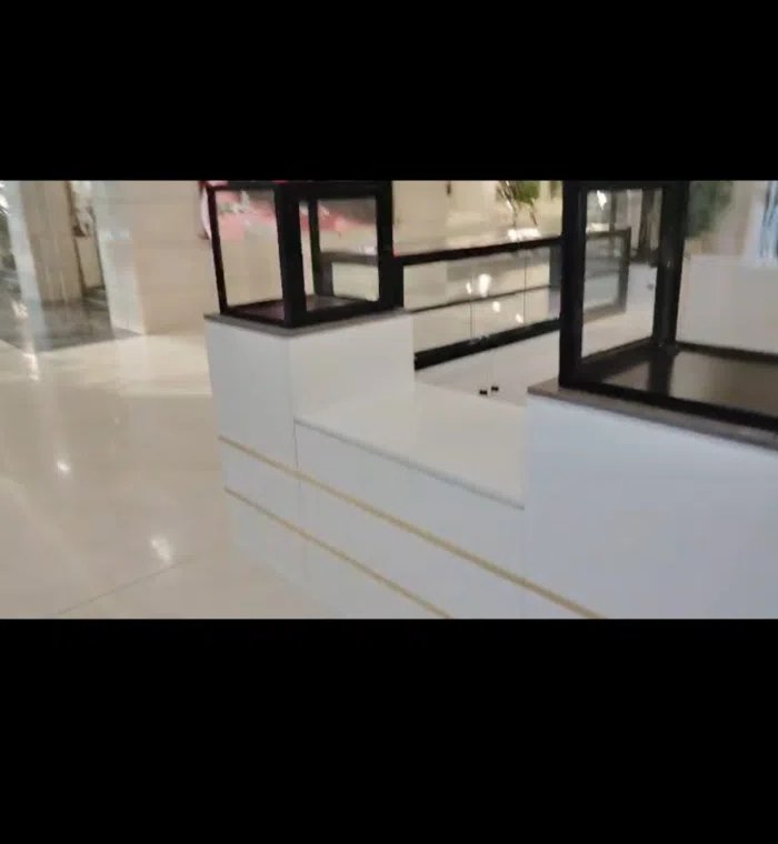 للبيع بوث جديد 3*3