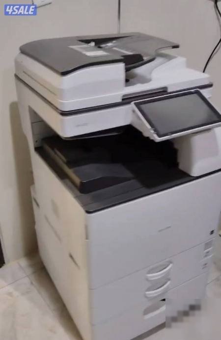 For sale Ricoh digital photocopier machine, clean.