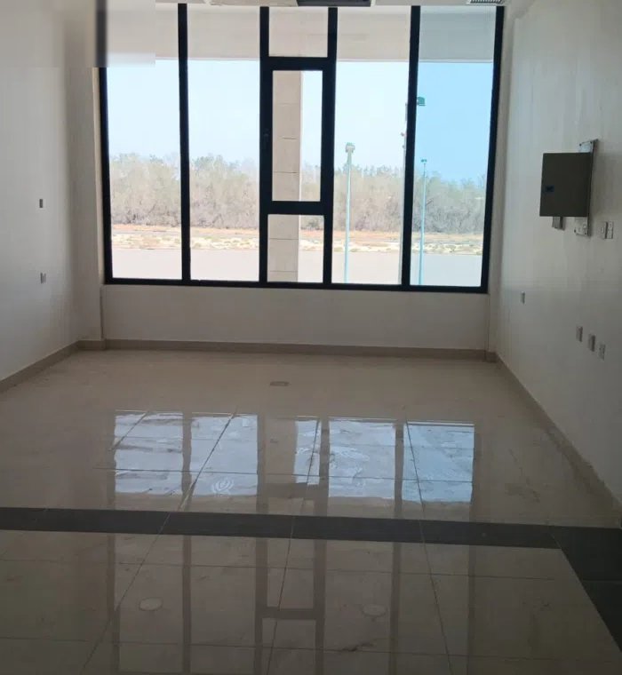 مكاتب ومحلات للايجار في خيران / صباح الاحمد البحريه