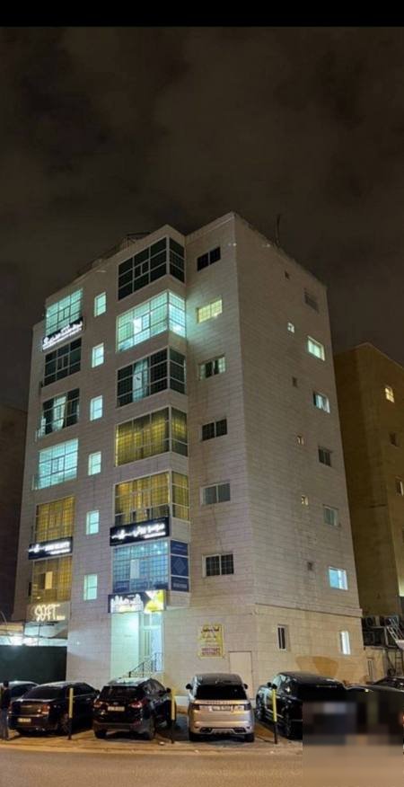 Unique location, there is a large parking space in front of the building, apartment area 100m2.