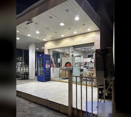 Shop in Mahboula