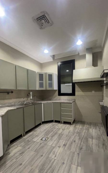 Apartment in West Abdullah Al-mubarak