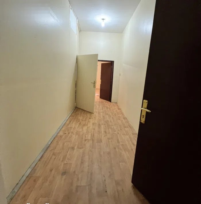 400 m2 More than 6 bedrooms Townhouse for Rent in Al Jahra Al Naeem