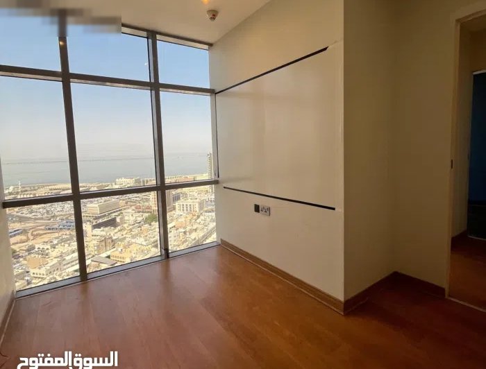 مكتب تجاري مع فترة سماح للإيجار في القبلة