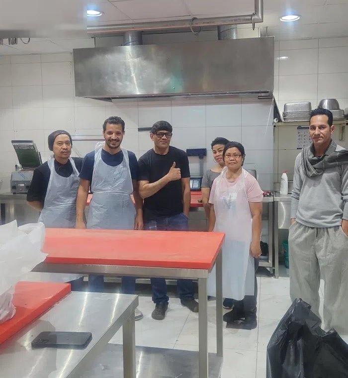 محل لحوم. مجهز. ديكورات. ومعدات.  3. ادوار.    واسنسير. داخلي.