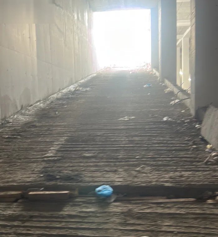 للايجار سرداب في الري 1000 متر