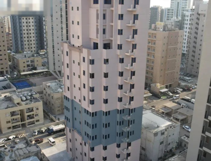 105 m2 3 Bedrooms Apartments for Sale in Kuwait City Bnaid Al-Qar