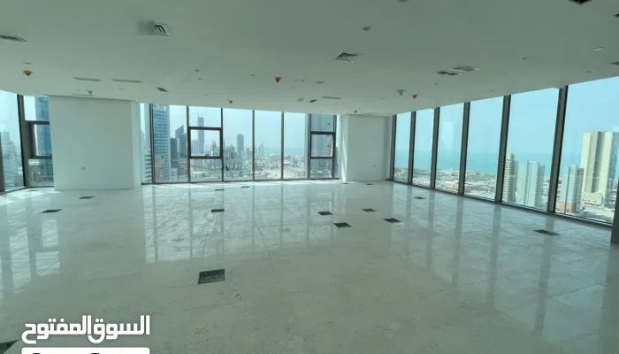 مكتب مساحه 180 متر في شرق