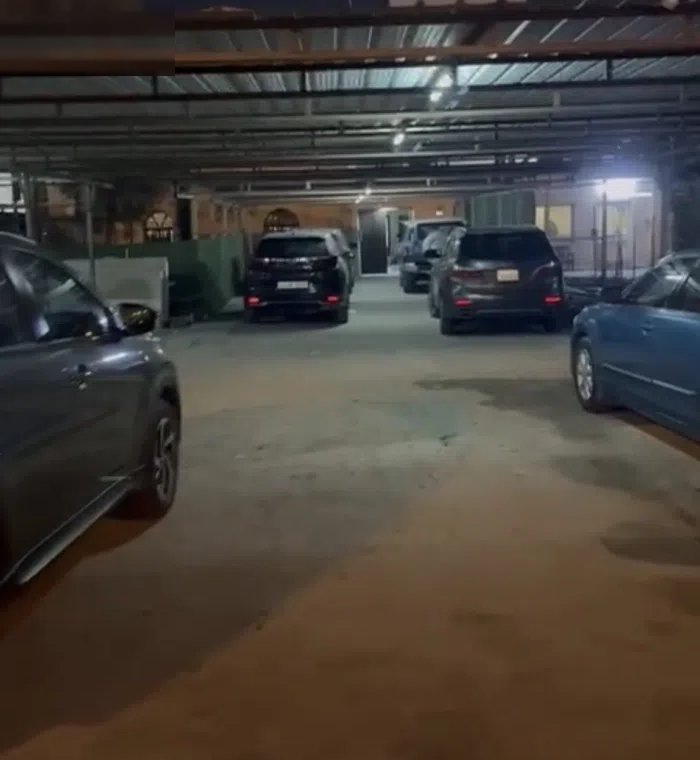 1000 m2 More than 6 bedrooms Townhouse for Sale in Hawally Rumaithiya