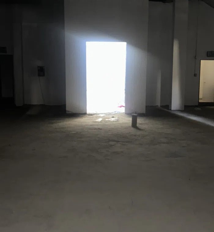 للايجار محل في الري 118 متر