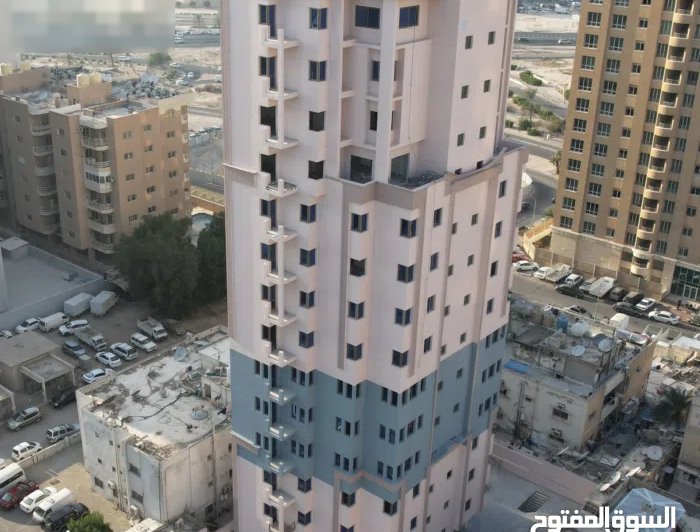105 m2 3 Bedrooms Apartments for Sale in Kuwait City Bnaid Al-Qar